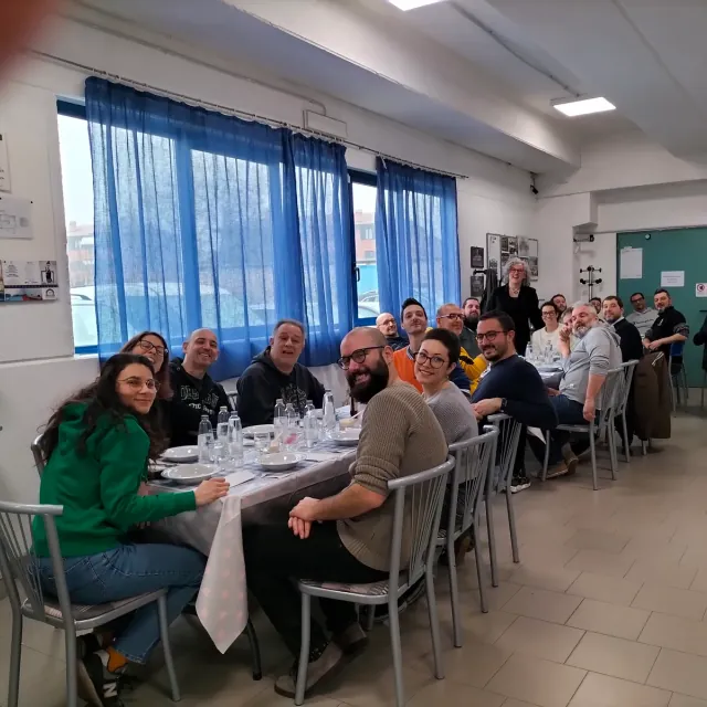 Aemilia by Night - Episode 1, Pausa pranzo, foto 2 di 2