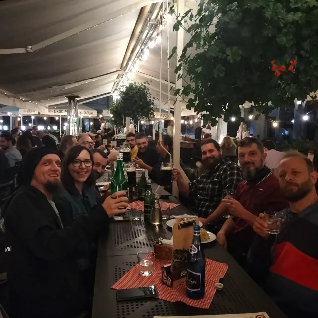 Cene - foto 1