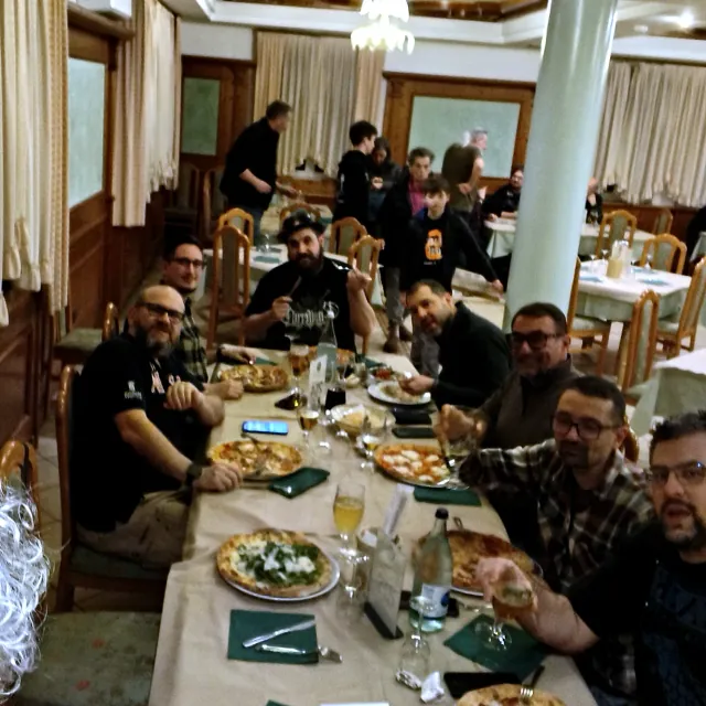 A tavola - foto 2