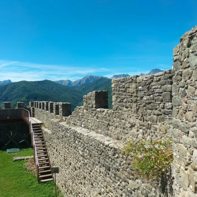 IT23 - Barga, Fortezza delle Verrucole, foto 5 di 6